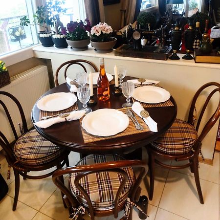Classic Apartment With Beautiful View كاستوريا المظهر الخارجي الصورة