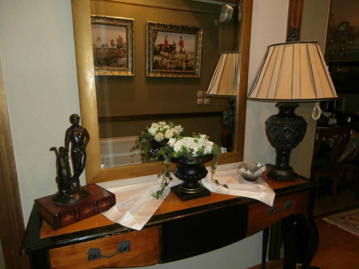 Classic Apartment With Beautiful View كاستوريا المظهر الخارجي الصورة